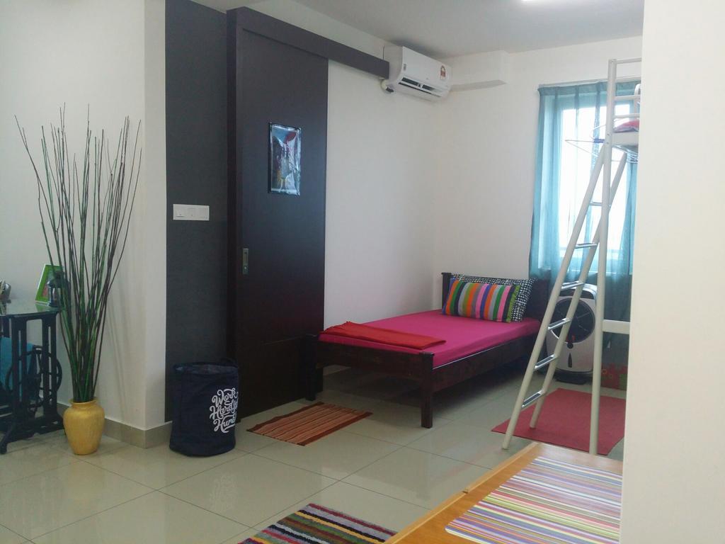 Alami Homestay Trefoil 瓜拉雪兰戈 外观 照片