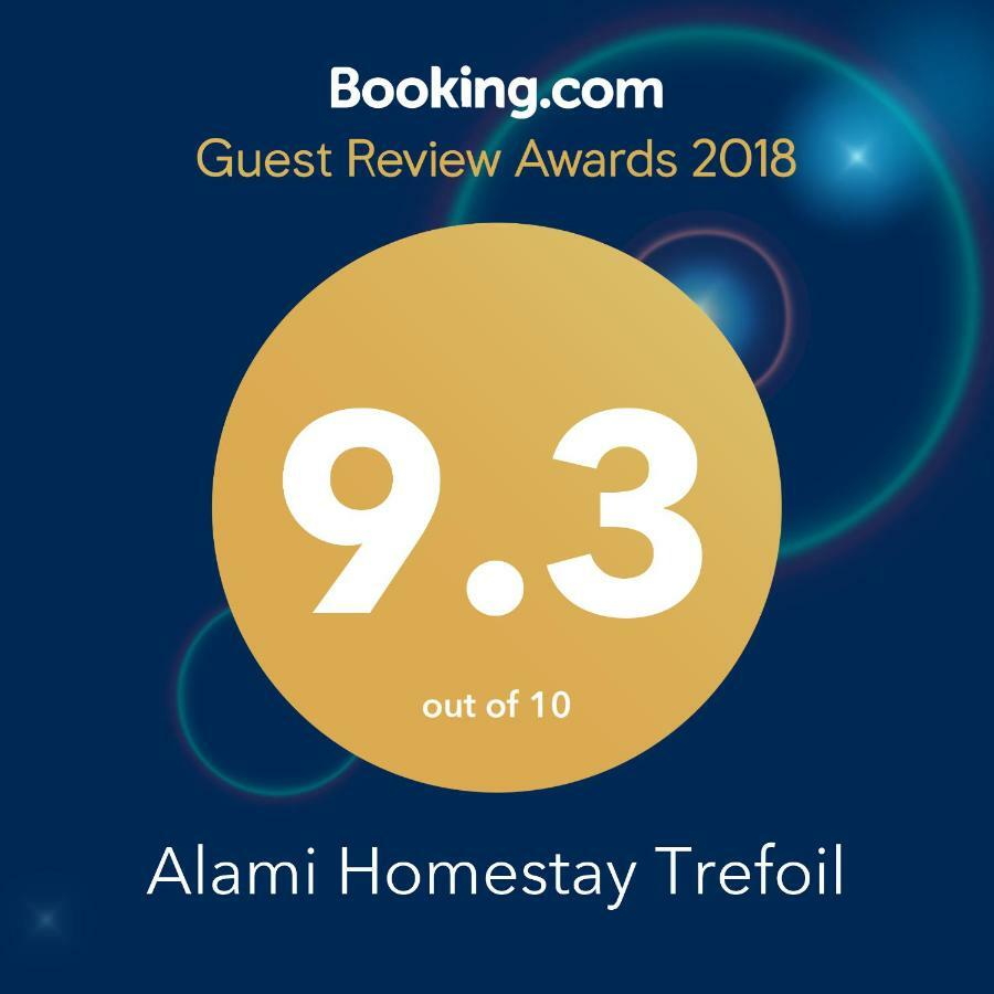 Alami Homestay Trefoil 瓜拉雪兰戈 外观 照片