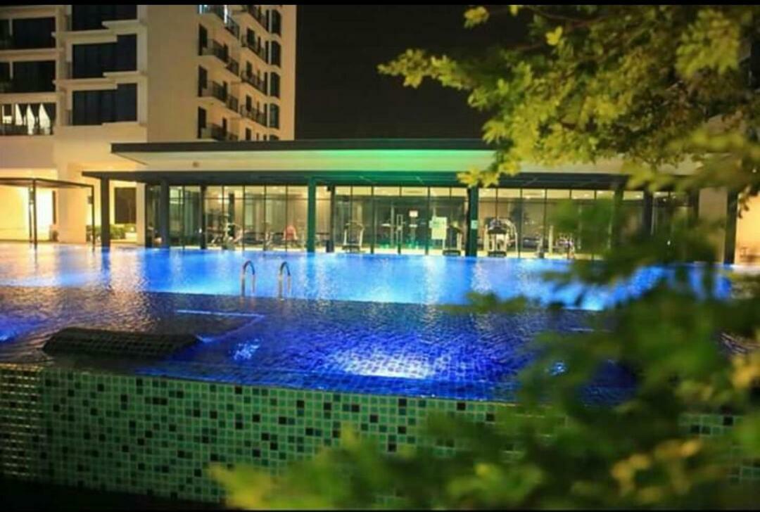 Alami Homestay Trefoil 瓜拉雪兰戈 外观 照片